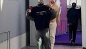 力挺队友！快船全员穿着印着&ldquo;祖巴茨DPOY&rdquo;的T恤现身球馆