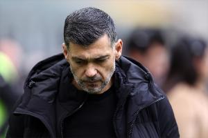 卫冕冠军带到第五！记者：吉达联合倾向解雇主教练孔塞桑